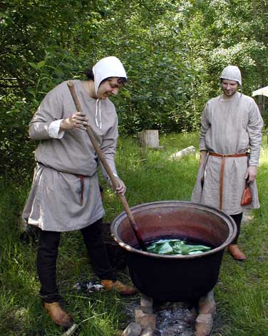 Johannes und Jan beim Frben